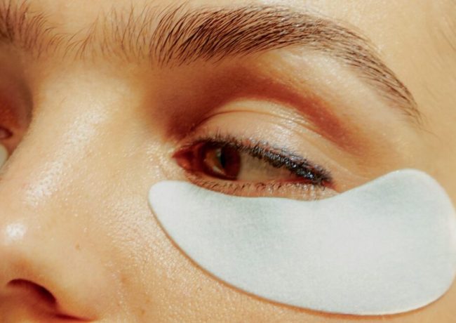 Treatment of puffiness under the eyes